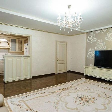 Cathedral Park And Pedestrian Zone Ultracentral Cozy Apartment In تشيسيناو المظهر الخارجي الصورة