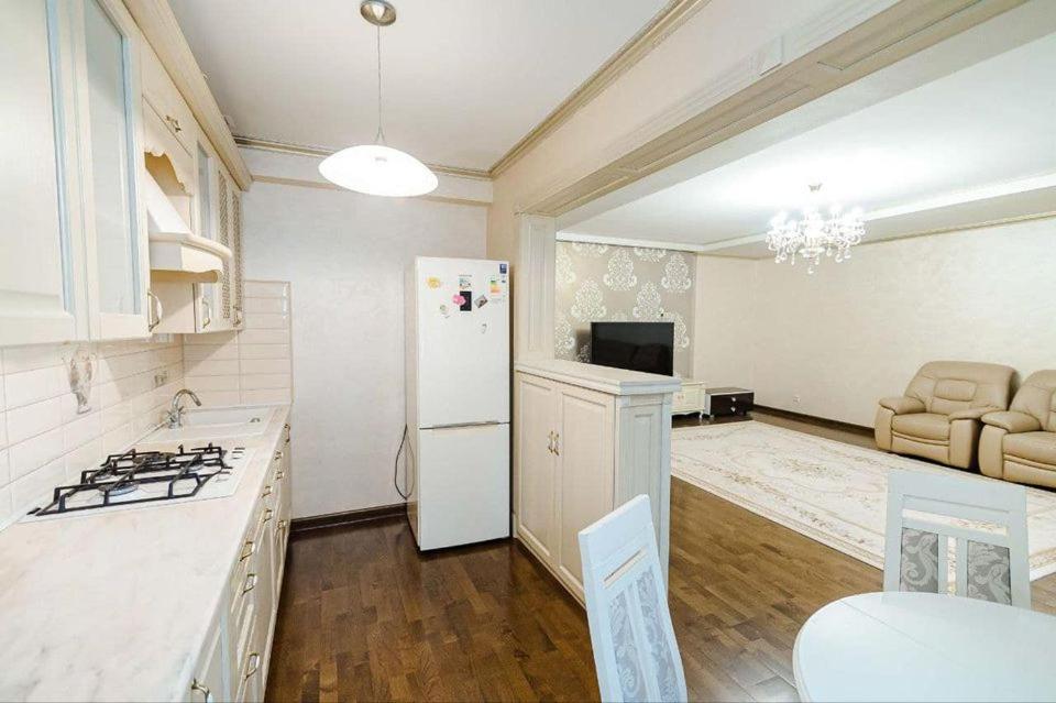 Cathedral Park And Pedestrian Zone Ultracentral Cozy Apartment In تشيسيناو المظهر الخارجي الصورة